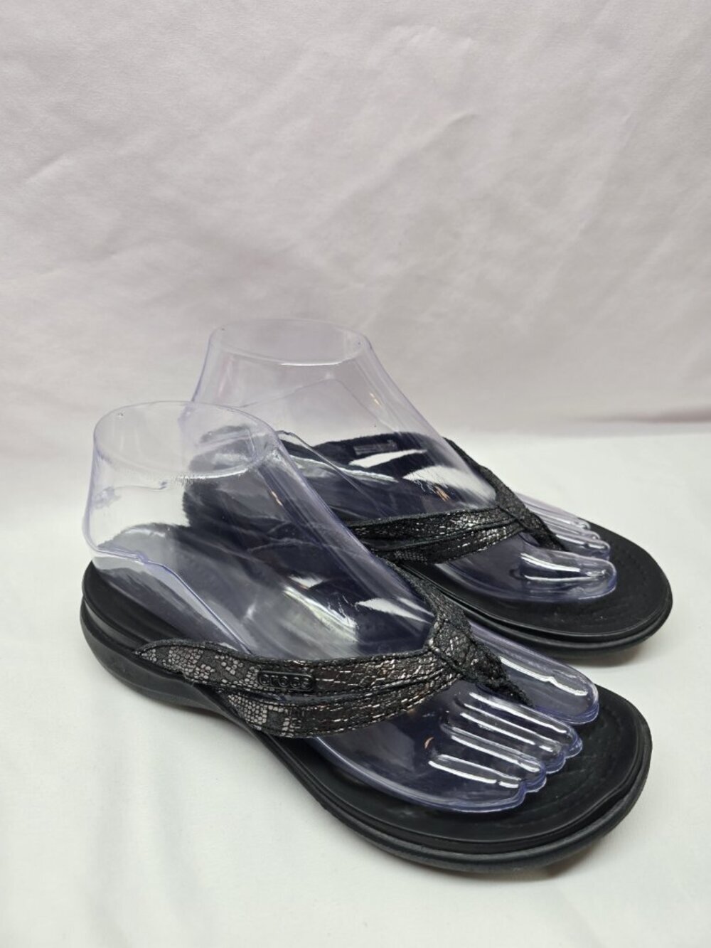 CROCS Capri V Flip Flops Sandals Dual Comfort Black Shimmer Women's Size 7